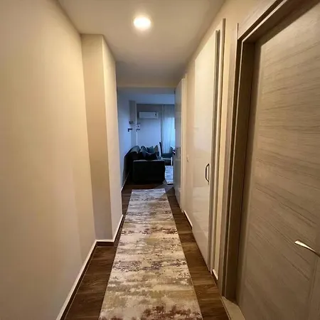 דירה Giris Kat,merkezi Konum, Alisveris Merkezi Karsisi'3' אנטליה